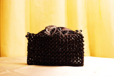 Structured Chain Bead Clutch