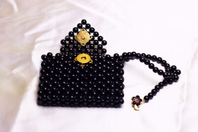 Elegant Bead Card Wallet - Image 3